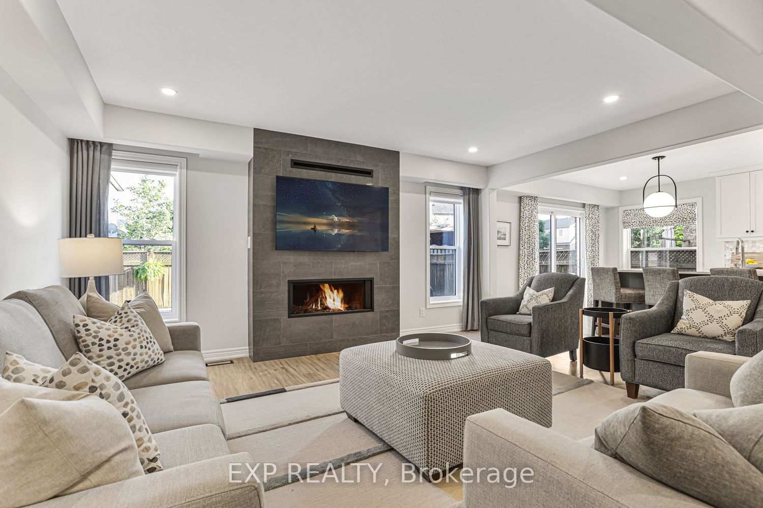 Listing Image 9