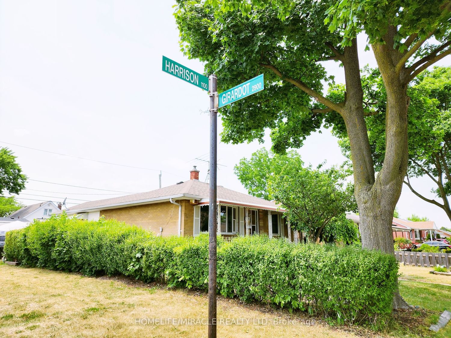 Listing Image 3