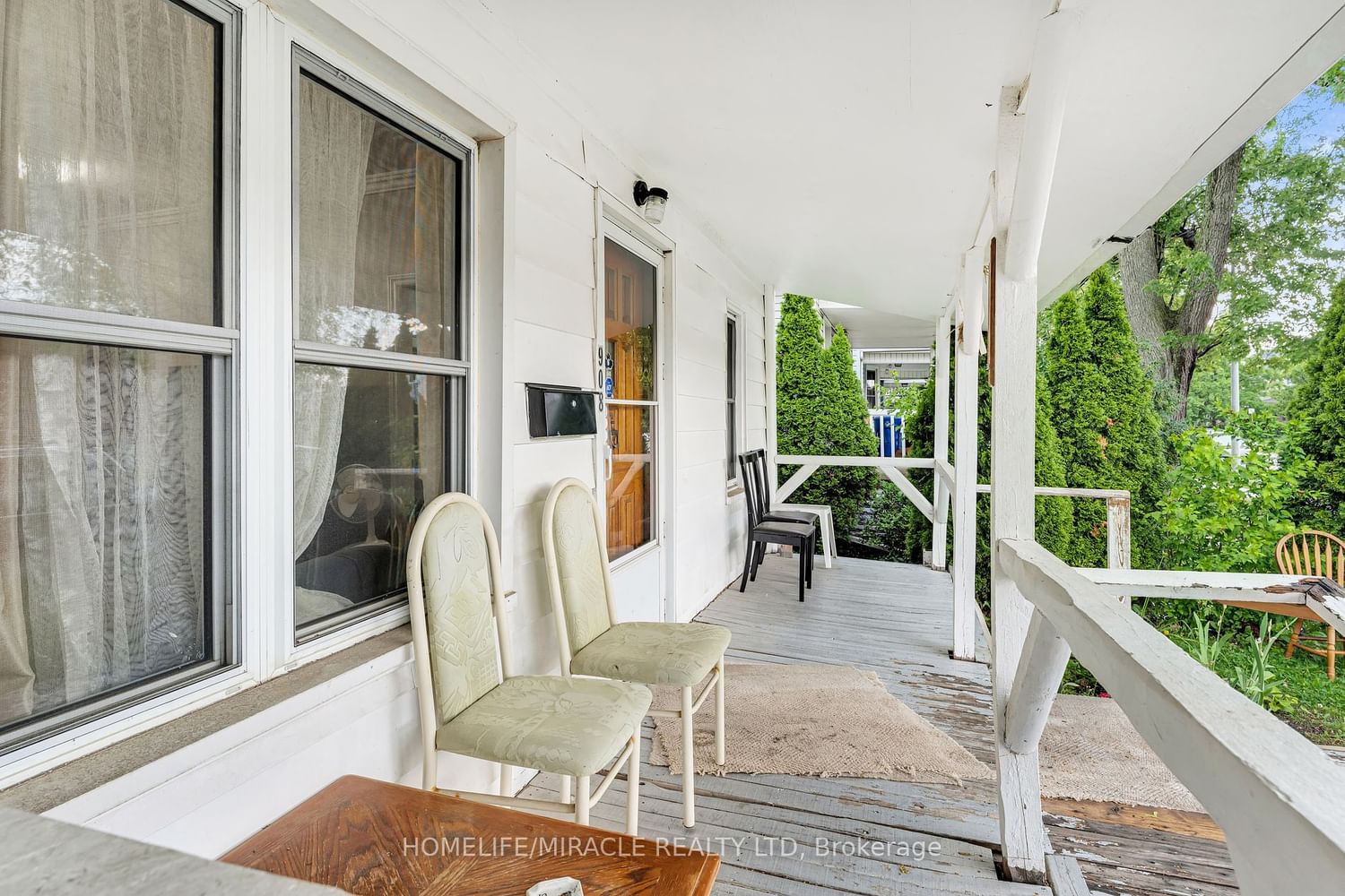 Listing Image 3