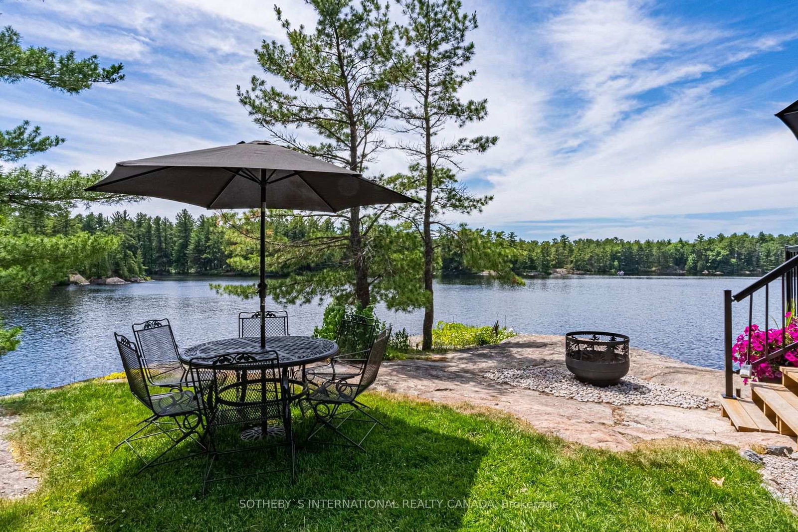Detached House sold at 1044 Russells Lane, Gravenhurst, Morrison, P1P 1R3 - MLS: X6144648