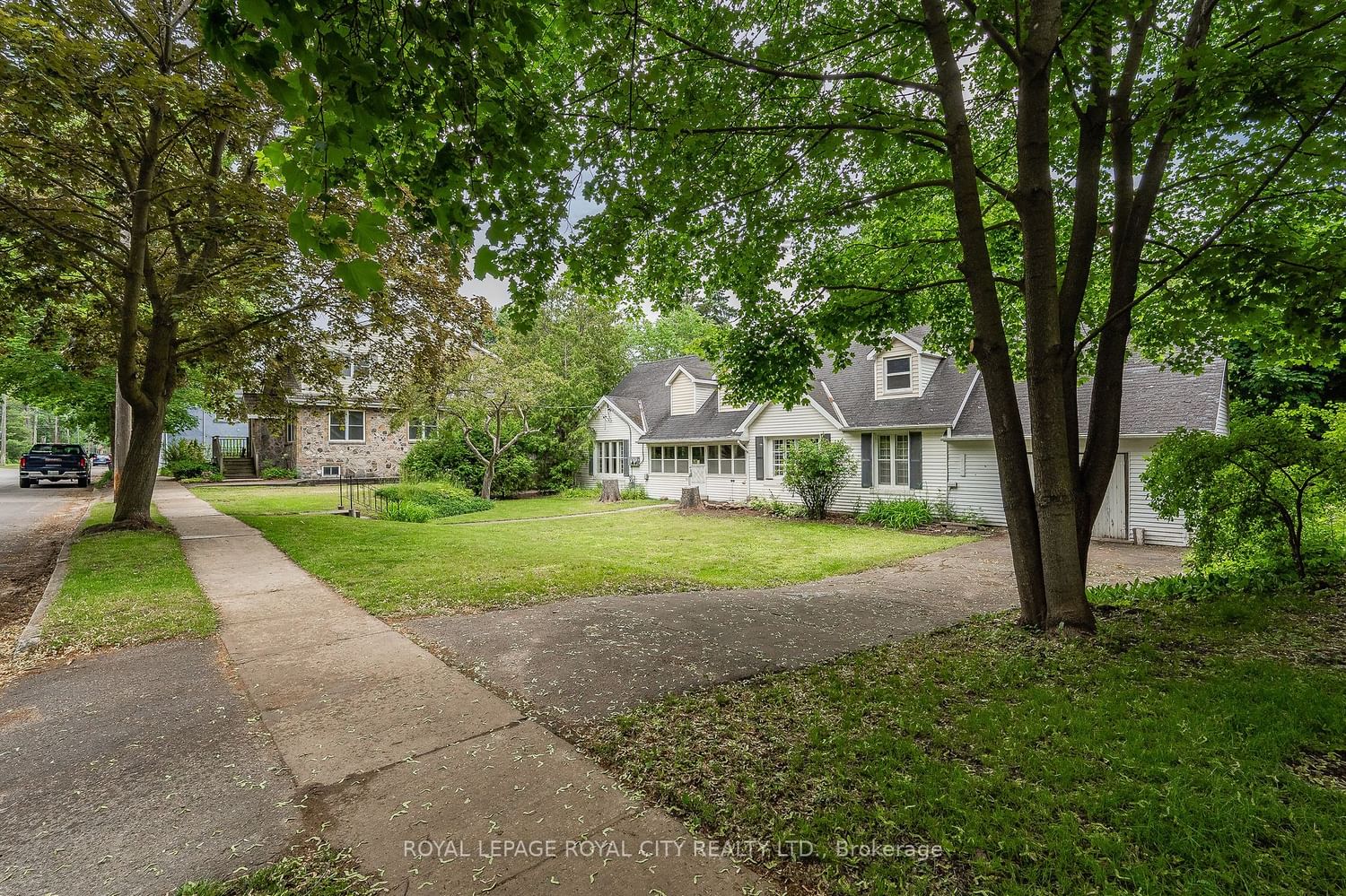 Listing Image 7
