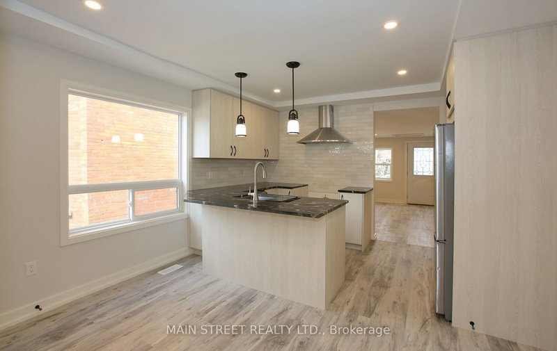 152 Main St W, Shelburne, L0N 1S3 | Image 3