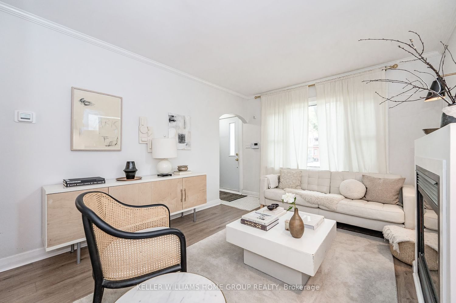 Listing Image 9