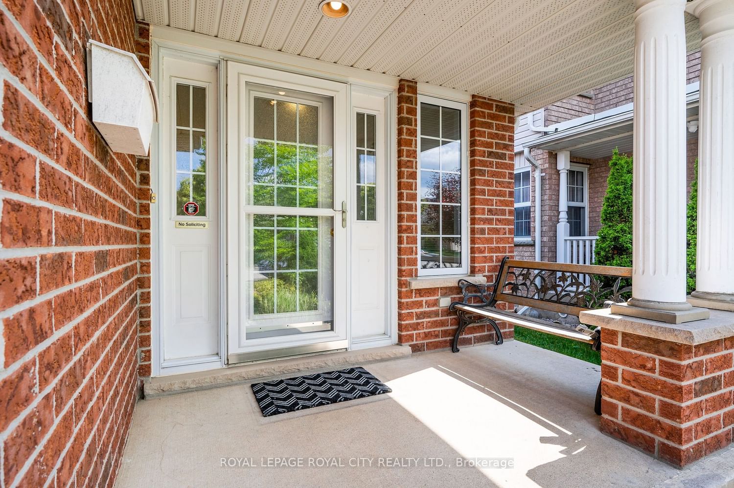 Listing Image 4
