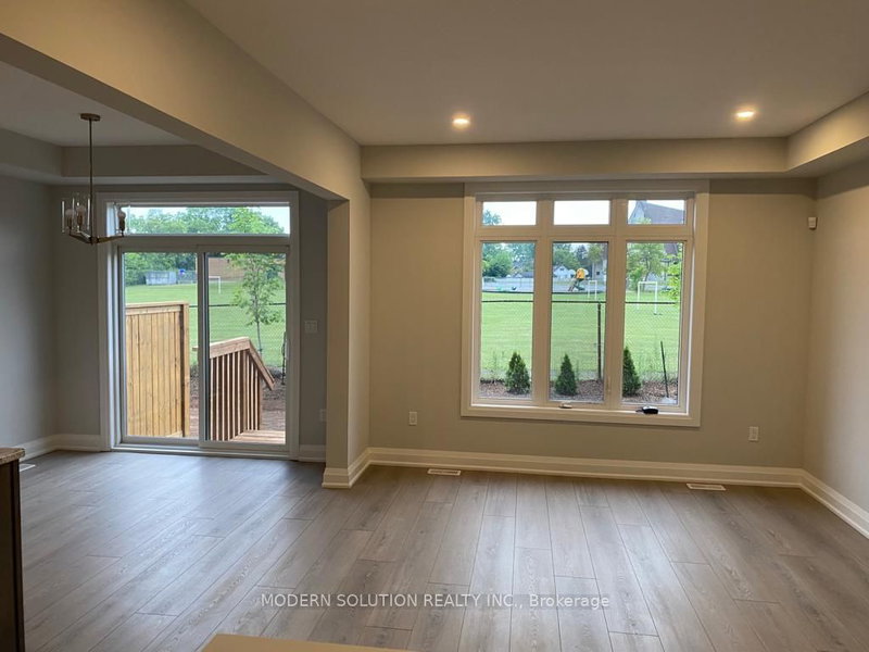 110 - 4552 Portage Rd, Niagara Falls, L2E 0B8 | Image 3