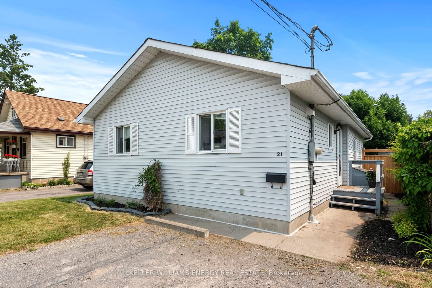 Listing Image 3