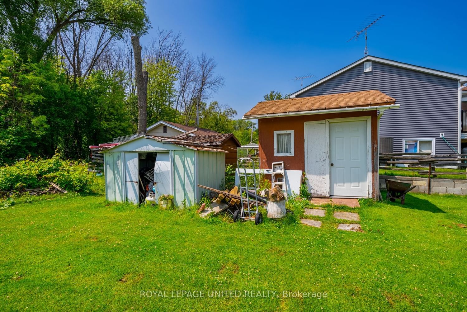 Listing Image 7