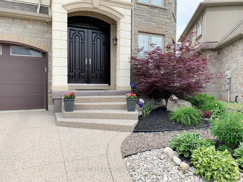 106 Paige St, Kitchener, N2K 4P6 | Image 3