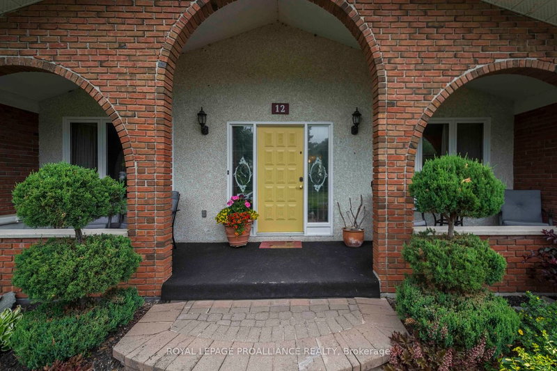 12 Montrose Rd, Quinte West, K8R 1A3 | Image 3
