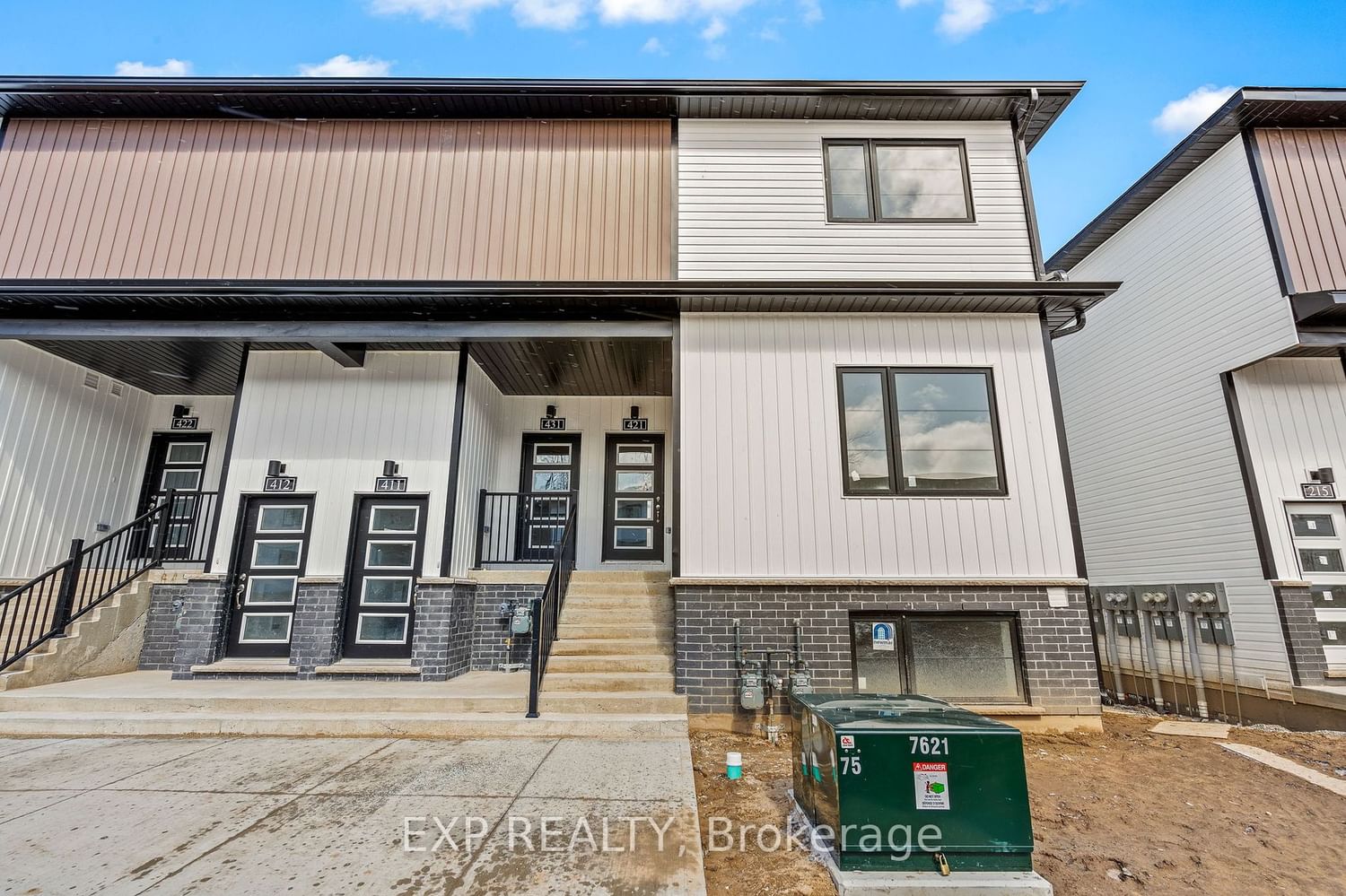 Listing Image 7