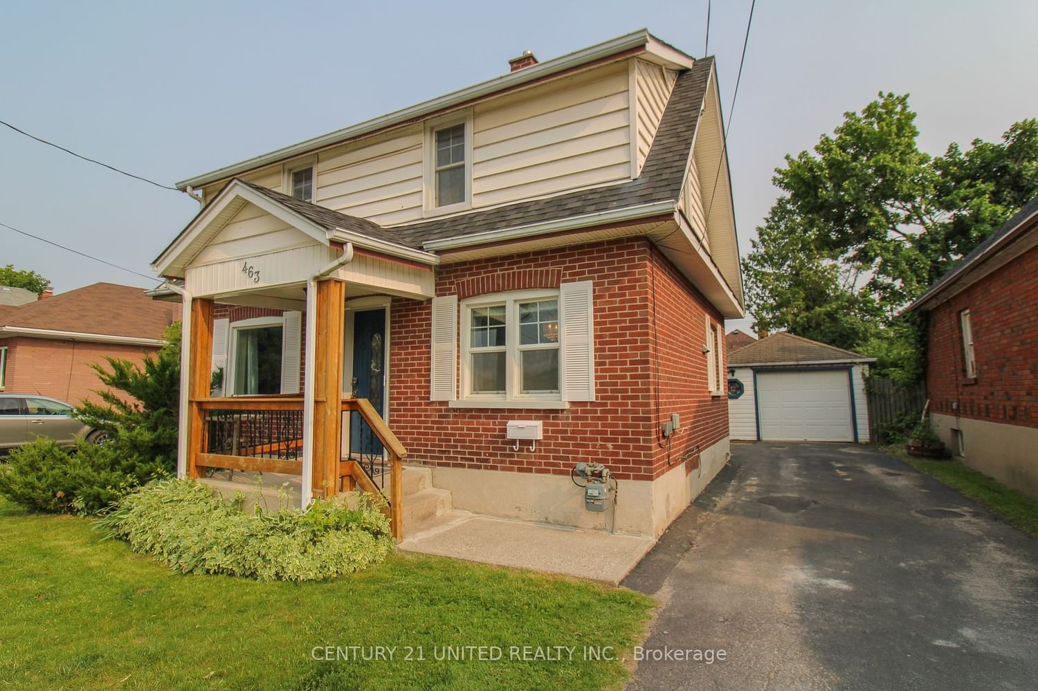 Listing photo 2