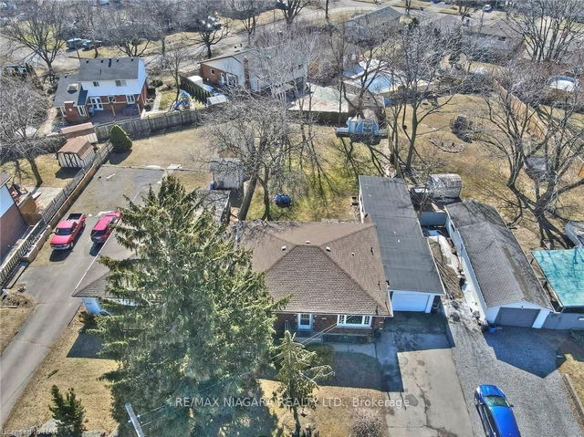 2632 Portage Road