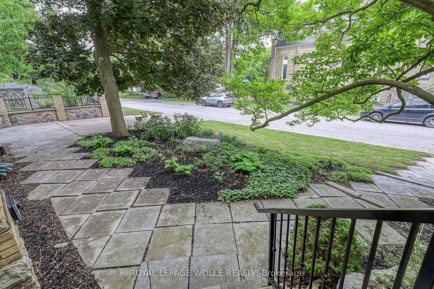 Listing Image 7