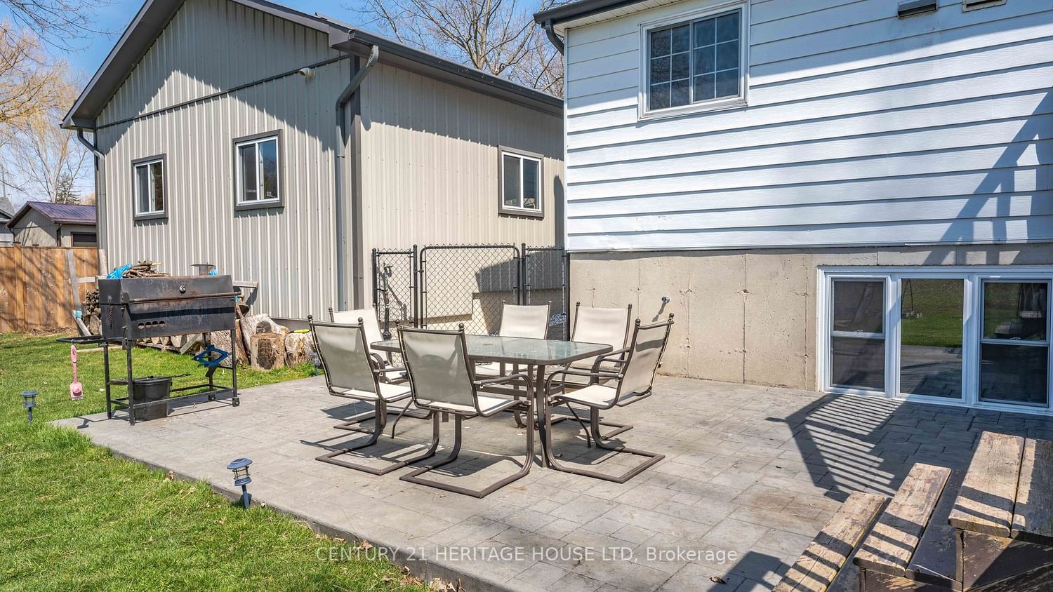 Listing Image 22