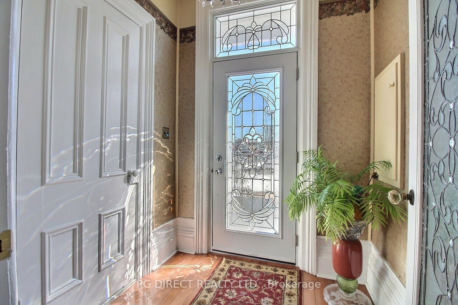 Listing Image 3