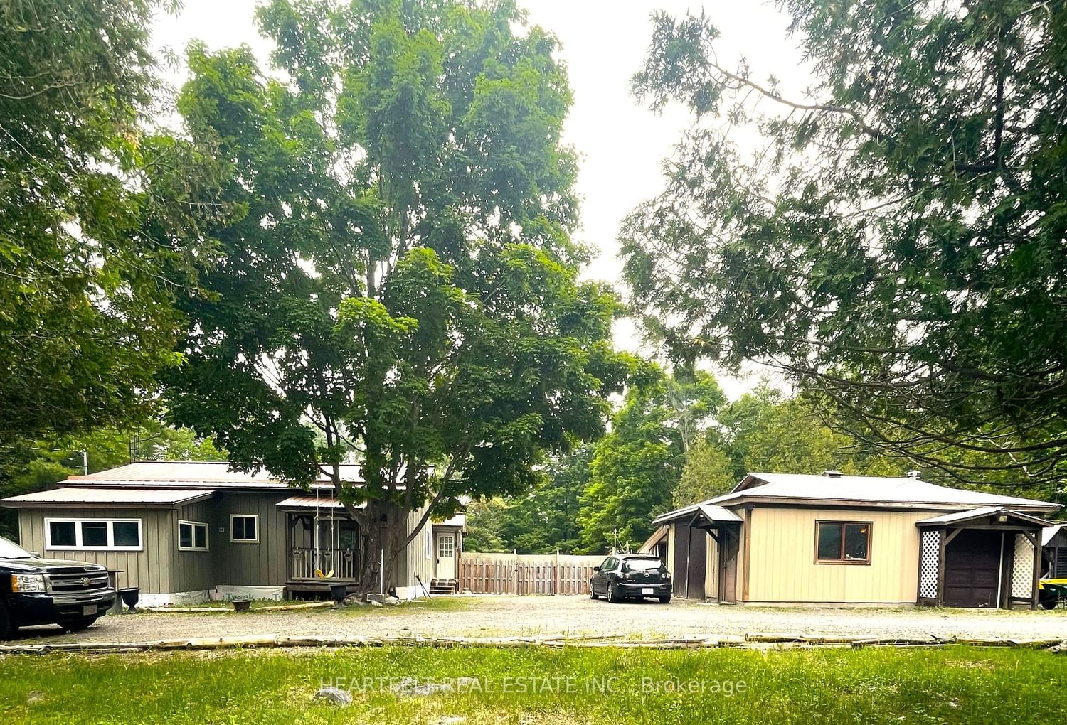 Listing Image 3
