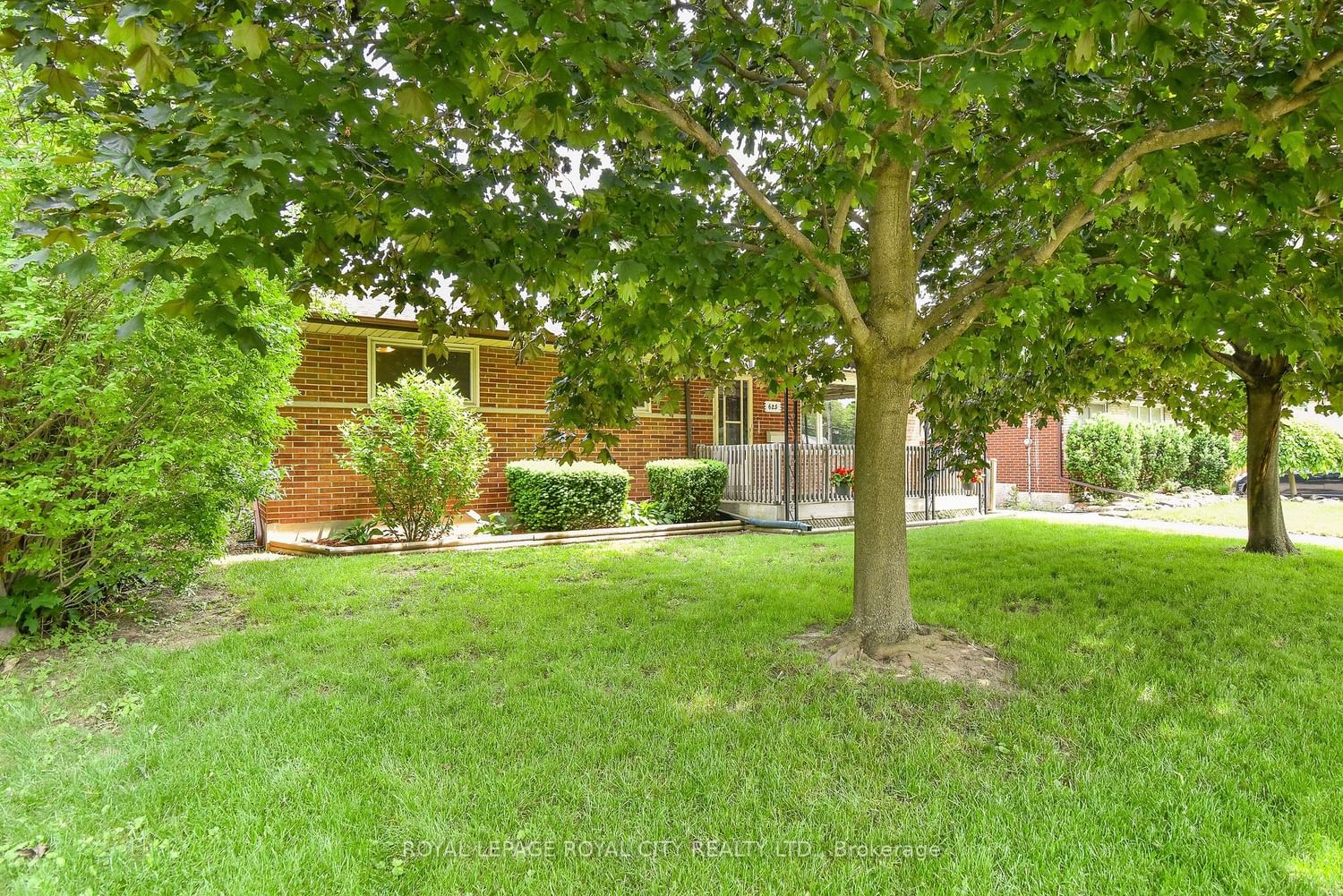 Listing Image 3
