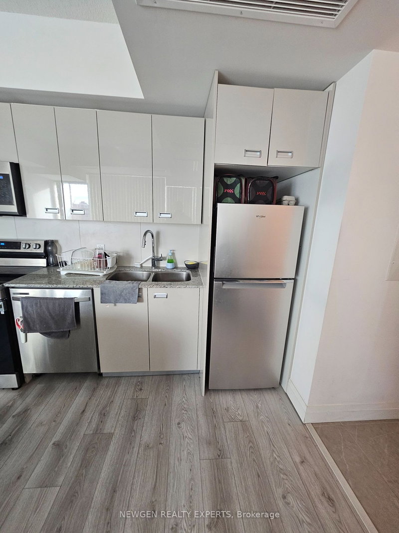 930 - 652 Princess St, Kingston, K7L 1E5 | Image 3