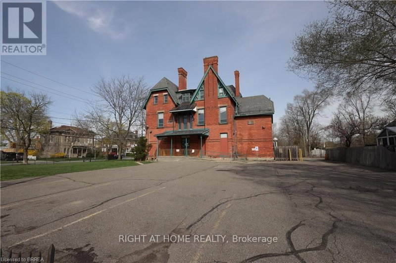 25 William St, Brantford, L3T 3K4 | Image 3