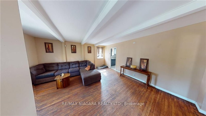 4 Hilda St, St. Catharines, L2S 1Z8 | Image 2