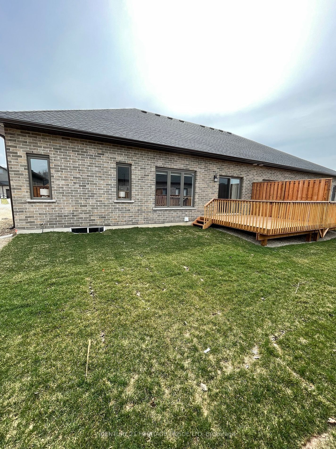Listing Image 32