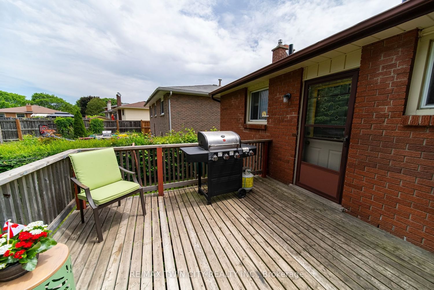 Listing Image 28