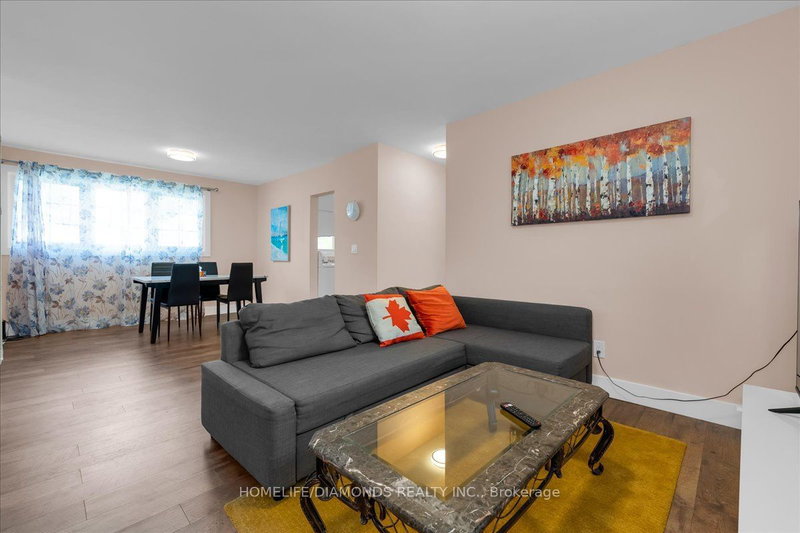 5291 Stamford St, Niagara Falls, L2E 1N2 | Image 3