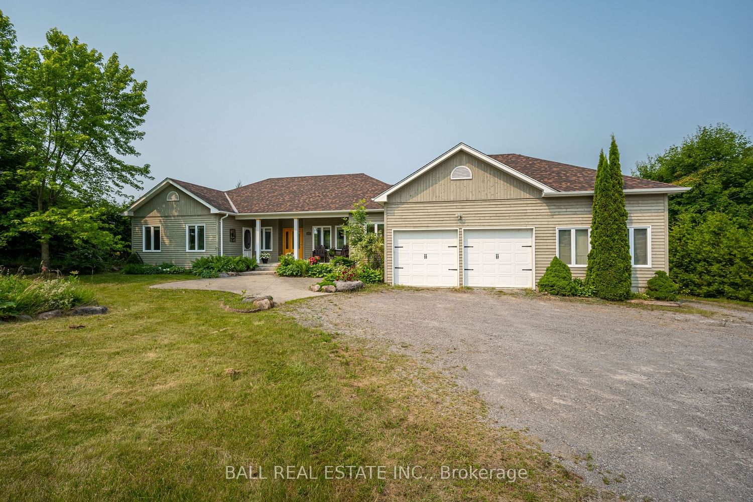 Listing Image 4