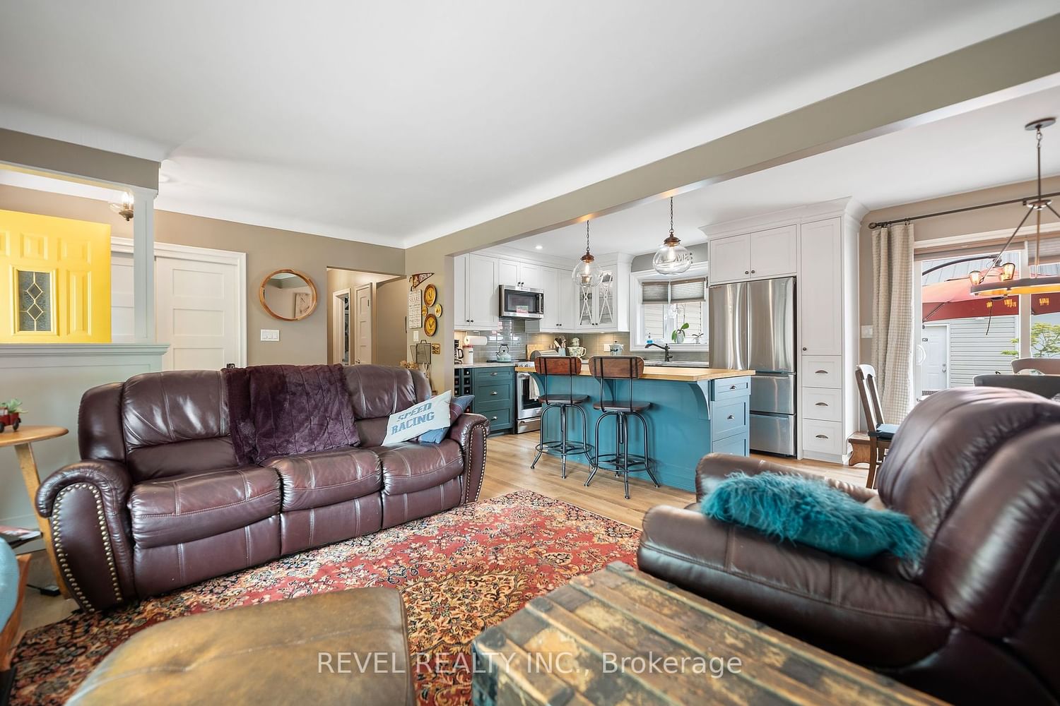 Listing Image 7