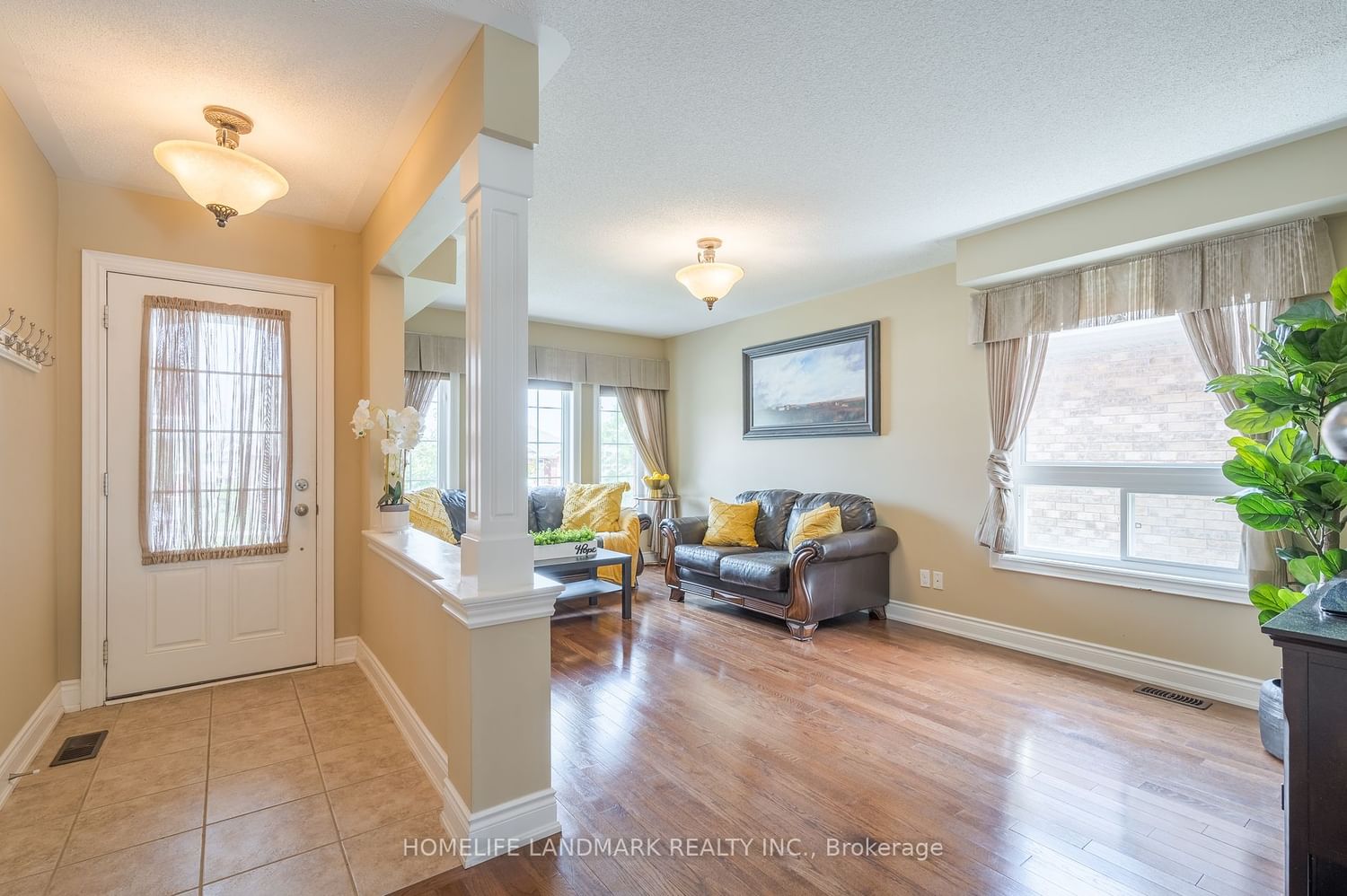 Listing Image 5