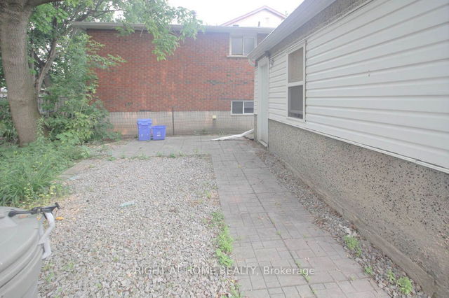 119 Ward Avenue