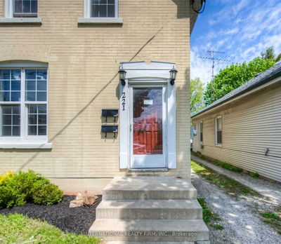 221 Grand River Ave, Brantford -  image-0-2