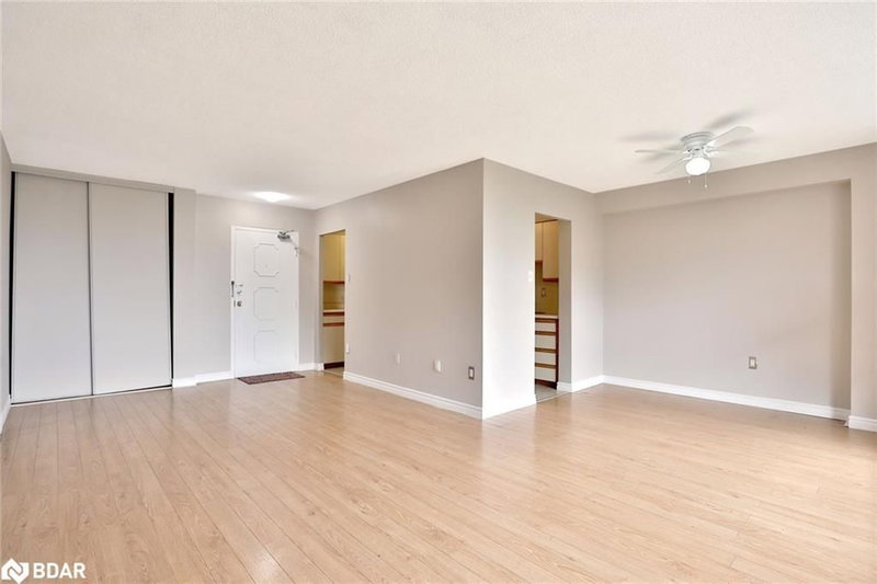 904 - 1964 Main St W, Hamilton, L8S 1J5 | Image 2