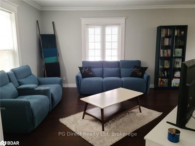 118 Denistoun St, Welland, L3C 1V2 | Image 3