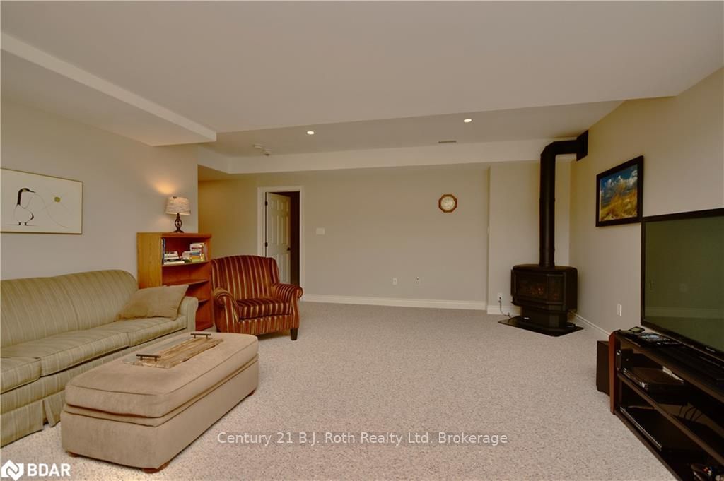 Listing Image 30