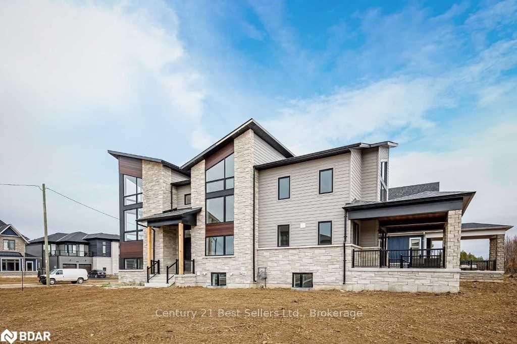 Listing Image 4