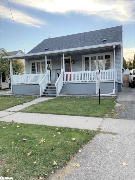 Lower - 293 MCALPINE Avenue