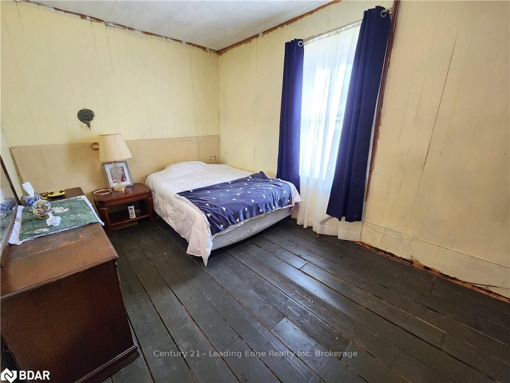 Listing Image 25