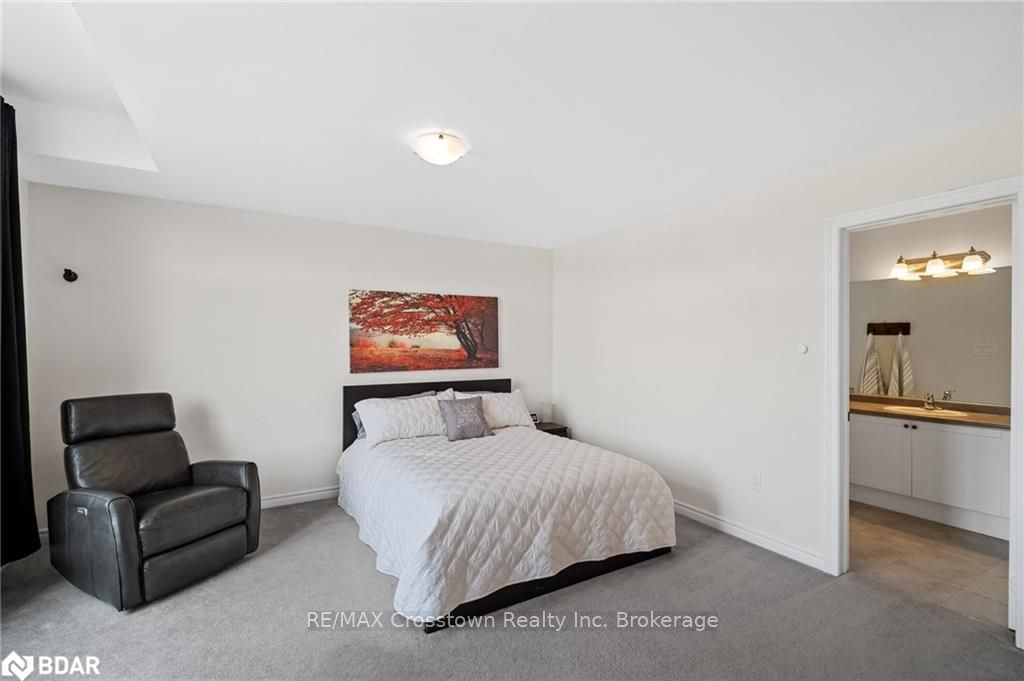 Listing Image 30