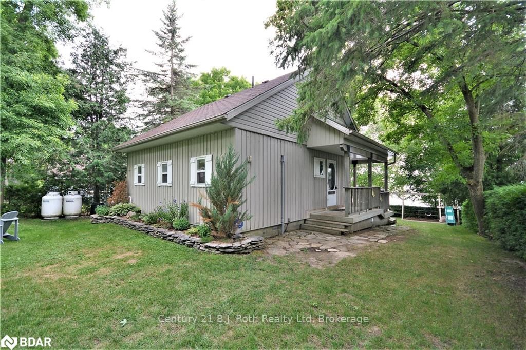 Listing Image 3