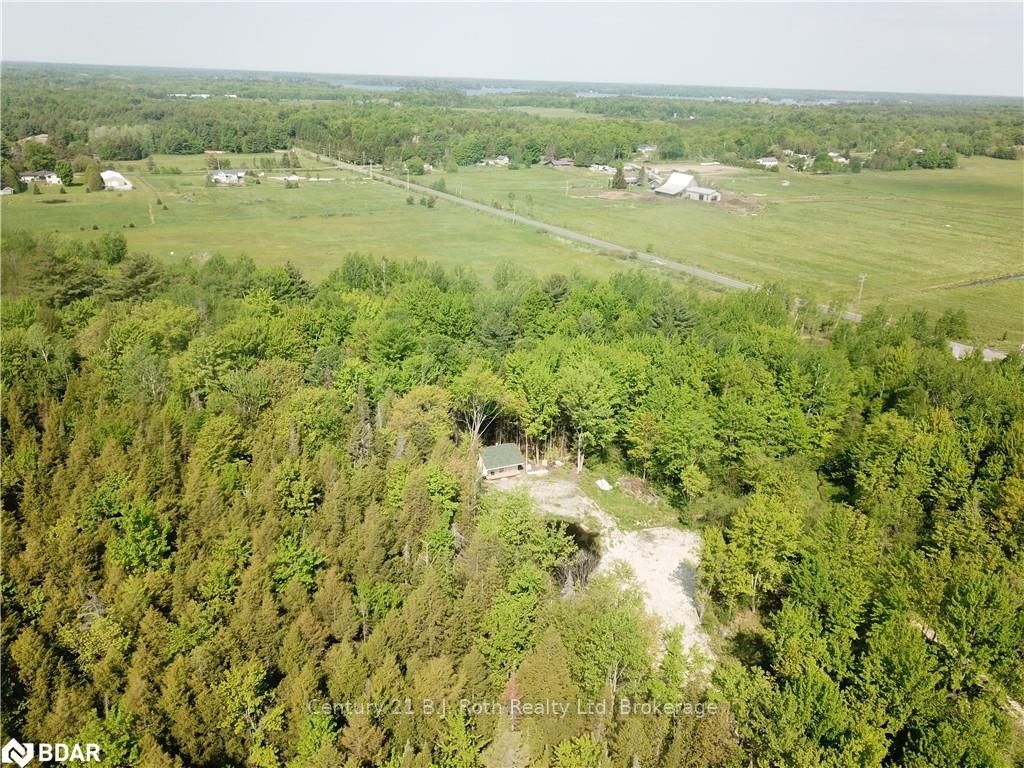 Listing Image 4