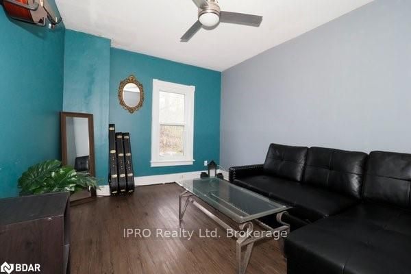 Listing Image 7