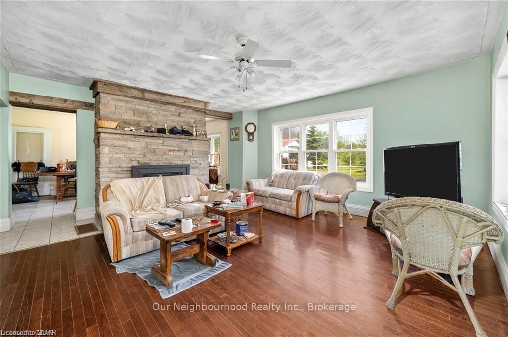Listing Image 7