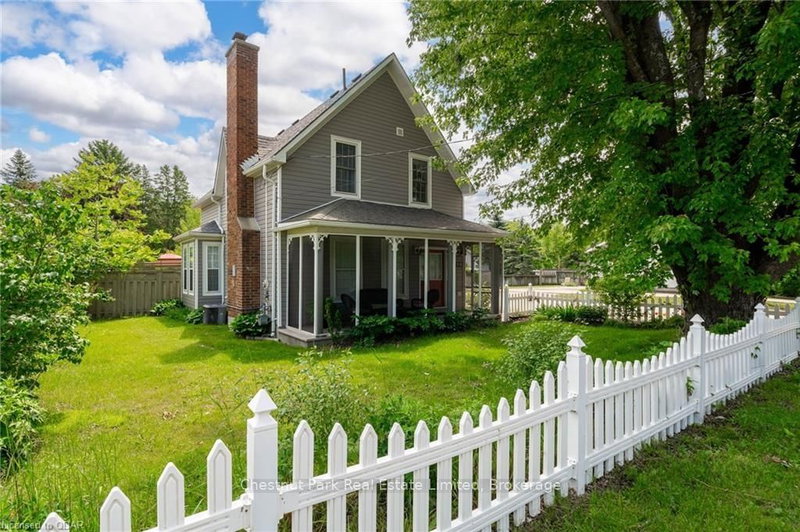 35 Lake St, Prince Edward County, K0K 2T0 | Image 2