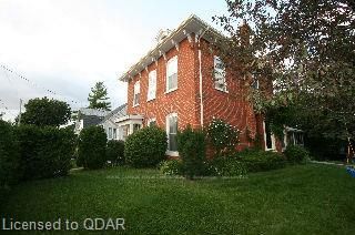 83 Cedar St, Belleville, K8P 3M3 | Image 3