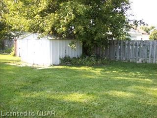 Listing Image 4