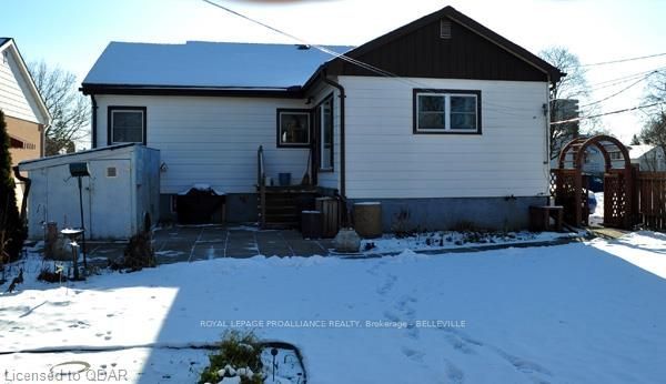 Listing Image 4