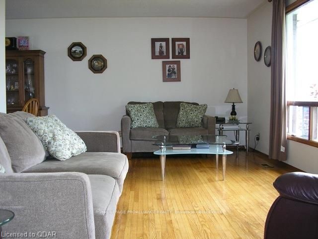 67 Leland Dr, Belleville, K8P 1G4 | Image 3