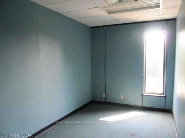 215 - 257 North Front St, Belleville, K8P 3C3 | Image 2