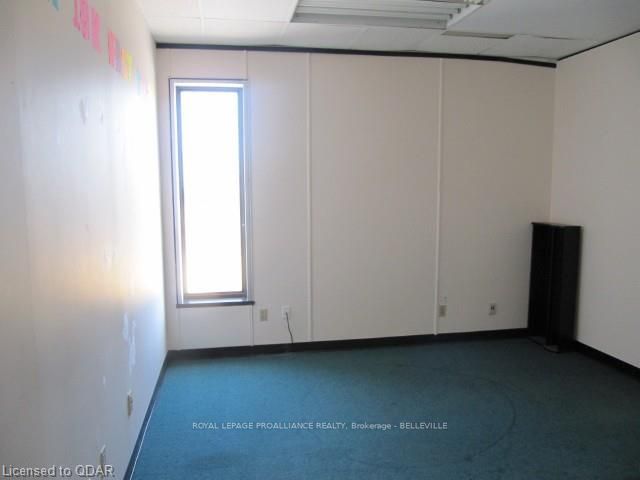 201 - 257 North Front St, Belleville, K8P 3C3 | Image 2